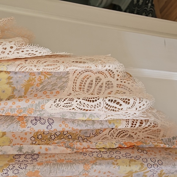 Victoria's Secret Open Front Robe - Picture 3 of 4